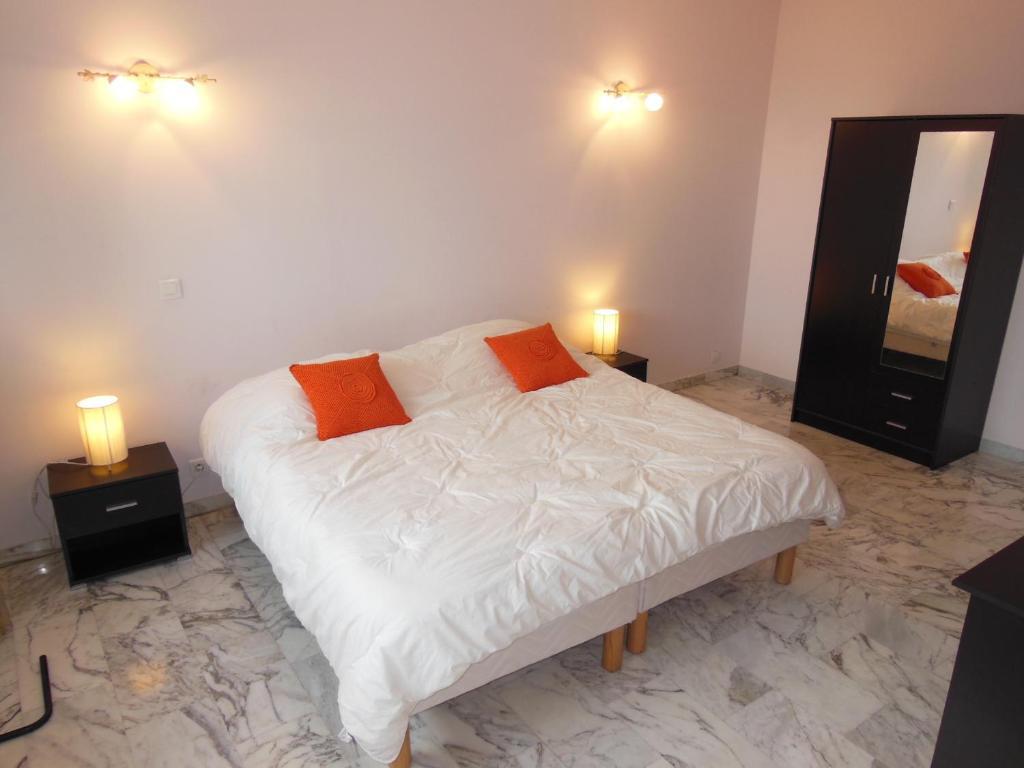 2, 3 And 4 Bedroom Sea View Forville Apartments 5 Mins From The Palais Cannes Room photo